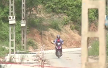 16km đường làm 2 năm chưa xong, người dân khổ vì bẩn và nguy hiểm