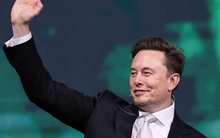 Bỏ lại xe điện, Elon Musk bán giấc mơ robot cho cả thế giới: Sẽ nâng giá trị Tesla lên tới 10.000 tỷ USD, hàng nghìn xe không vô lăng, không bàn đạp sắp lăn bánh