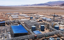 Giá lithium giảm sâu bất chấp nhu cầu tăng cao