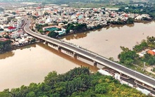 Cây cầu nối quận 7 với Nhà Bè ngưng 6 năm nay, chuẩn bị làm mới vào tháng 7