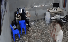 "Con đỗ rồi!" - Một tiếng hét khiến hàng triệu người chực khóc trong mùa thi vào lớp 10