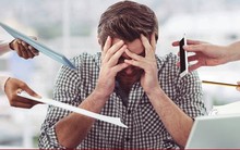 Nam kỹ sư trẻ đi khám tâm thần vì tim đập nhanh, lo sợ khi họp