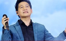 'Ông hoàng nhạc đỏ' bị đồng nghiệp khui 'mỗi mùa lễ hội lại tậu một căn nhà'