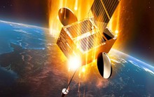 Gần 500 vệ tinh của Starlink bốc cháy: Chuyên gia lo ngại về tương lai “đen tối” cho toàn nhân loại