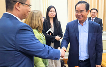 Gặp Chủ tịch UBND TP HCM, Tập đoàn Intel đề xuất được đào tạo AI cho cán bộ công chức