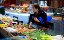 Trung Quốc rơi vào chuỗi giảm phát kéo dài, chỉ số quan trọng của ngành sản xuất lao dốc mạnh chưa từng có trong 2 năm