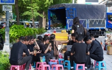 TP.HCM bãi bỏ quyết định thu phí sử dụng vỉa hè, nghiên cứu đề án quản lý mới