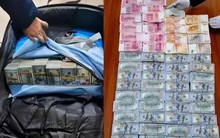 Tịch thu hơn 69 tỷ đồng tiền mặt trong phòng trọ của 1 giám đốc tài chính lương 109 triệu/tháng