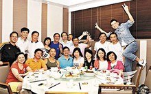 Đi họp lớp sau 30 năm nhưng đến nơi không ai nhận ra, nghe bạn học nói 1 câu tôi lập tức bỏ về, thề không bao giờ đi họp lớp nữa