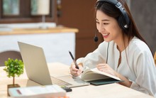 Từ 25/9 tới đây, người dạy và học bằng tiếng Anh, tiếng Trung… có thay đổi mới cần đặc biệt lưu ý