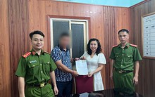 Sau khi chuyển khoản thành công hơn 1 tỷ đồng, người đàn ông Hà Nội vội đến công an phường trình báo luôn