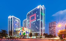 FPT dự kiến điều chỉnh kế hoạch tăng trưởng doanh thu cả năm là 15%, xuất hiện dấu hiệu phục hồi trong tháng 7