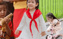 Bé Bún - con gái hot mom Nam Thương: Nhỏ xíu mà lắm chiêu, vừa xinh vừa "mặn mòi" hết phần thiên hạ