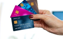 Từng nợ thẻ tín dụng hơn 500 triệu, mất tới 6 năm để trả hết, người phụ nữ U40 thẳng thắn: "Chẳng có gì phải xấu hổ"