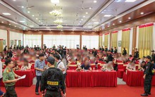 Hàng trăm cảnh sát ập vào phá đường dây kinh doanh đa cấp đang lôi kéo 200 người dự "hội thảo"