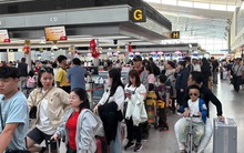 Nâng chất lượng dịch vụ sân bay: Bất tiện với quy định cởi giày, thắt lưng