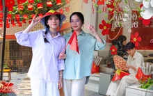 10 quán cà phê phủ đỏ cờ hoa, rực rỡ nhất Hà Nội ngay lúc này!