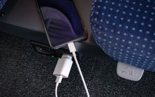 Sạc điện thoại qua đêm có thực sự gây chai pin không? Câu trả lời khiến nhiều người phải thay đổi suy nghĩ