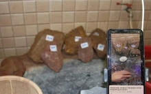 Livestream lừa bán đá thô đục ra có đá qúy, nhóm đối tượng ở Lào Cai cuỗm 10 tỷ đồng