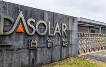 Trung Quốc 'phá sản' giấc mơ pin mặt trời: Hàng loạt 'lão làng' báo lỗ, phải cắt giảm 80.000 nhân sự, giá rẻ mạt đến mức không thể chịu đựng