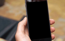 Không trả được nợ đúng hẹn, hàng nghìn người lập tức bị khoá điện thoại Iphone