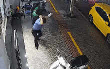 CLIP: Hành vi của đối tượng trước khi cướp tiệm vàng ở Đà Nẵng