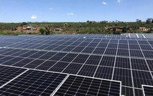 Create Capital Việt Nam (CRC) hưởng lợi khi giảm thuế pin năng lượng mặt trời từ 271% xuống còn 20%