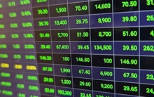 Chứng khoán tăng sốc, chuyên gia "mách nước" nhóm cổ phiếu nên có trong tài khoản