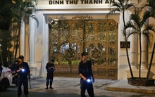 Ảnh khám xét dinh thự và nơi làm việc của "bầu Đoan"