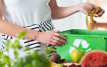 Tôi đã bỏ ngay 4 kiểu tiết kiệm này để bảo vệ tính mạng cả nhà sau khi biết chúng là nguồn cơn khiến bệnh ung thư phát triển