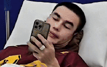 Lê Dương Bảo Lâm suy sụp tinh thần