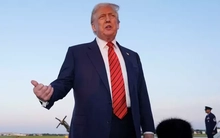 Tổng thống Mỹ Trump tuyên bố sẽ áp thuế 250% với dược phẩm