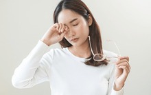 Bạn có đang già nhanh hơn người khác không? Nếu thấy 4 dấu hiệu này vào buổi tối thì có thể bạn đang già hơn bạn bè của mình