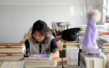 Nữ sinh 17 tuổi tự học trường làng nhưng đạt thành tích Toán cao hơn cả Tiến sĩ: 39 người viết thư tố cáo, kết quả thanh tra gây bất ngờ