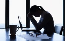 Hơn 80.000 lao động công nghệ bị sa thải: Gen Z đang gánh trọn cơn bão AI và bất ổn kinh tế, mô hình đi học rồi xin việc lung lay tận gốc