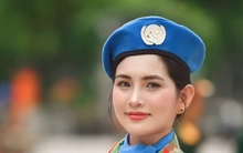 Nữ trung úy nhà 3 đời tham gia diễu binh