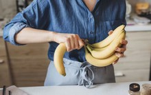 Cách bảo quản giúp chuối tươi lâu gấp 2 lần: Chuyên gia đứng ra đảm bảo