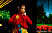 Nữ NSND diễn "Thị Mầu lẳng lơ" không ai đọ nổi: Nhan sắc tuổi 50 mặn mà, vừa lên chức Giám đốc Nhà hát Chèo Hà Nội