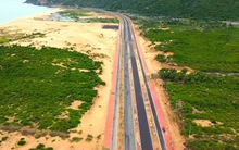 Đường gần 500 tỷ dài 3,8km ở Đắk Lắk 'cán đích' sau 10 năm vướng mặt bằng