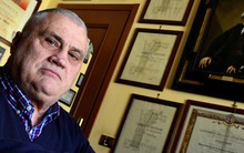 Người có nhiều bằng cấp nhất thế giới