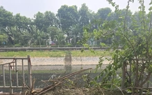 Hà Nội 'thúc' tiến độ hoàn trả lan can, hè phố, kè sông Tô Lịch