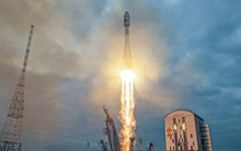 Nga tiếp tục nỗ lực chinh phục mặt trăng trong cuộc đua quân sự không gian