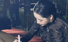 Sao nữ Vbiz khiến báo Trung mê mệt: Hết khen "mỹ nhân số 1 Việt Nam", còn so đẹp hơn nữ thần Triệu Lệ Dĩnh