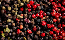 Giá tiêu ngày 19/9: Giảm chung theo xu hướng thế giới, nội địa cao nhất 151.000 đồng/kg