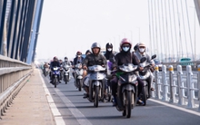 Cầu Nhật Tân thoát cảnh ùn tắc sau khi tách riêng làn ô tô và xe máy