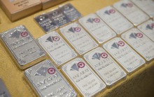 Ngày 19/9, giá bạc vẫn neo ở mức cao