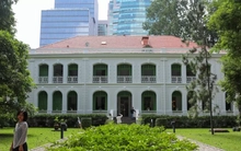 Bên trong dinh thự cổ hơn 150 tuổi nằm giữa phường đắt đỏ nhất TPHCM