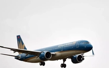 Hủy hàng loạt chuyến bay vì siêu bão Ragasa