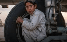 Thiếu niên lén lút bám càng chuyến bay dài 94 phút, tình trạng sau khi hạ cánh khiến nhiều người không dám tin