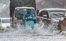 Dự báo thời tiết 24/9: Siêu bão Ragasa giảm cấp nhanh, miền Bắc mưa như trút